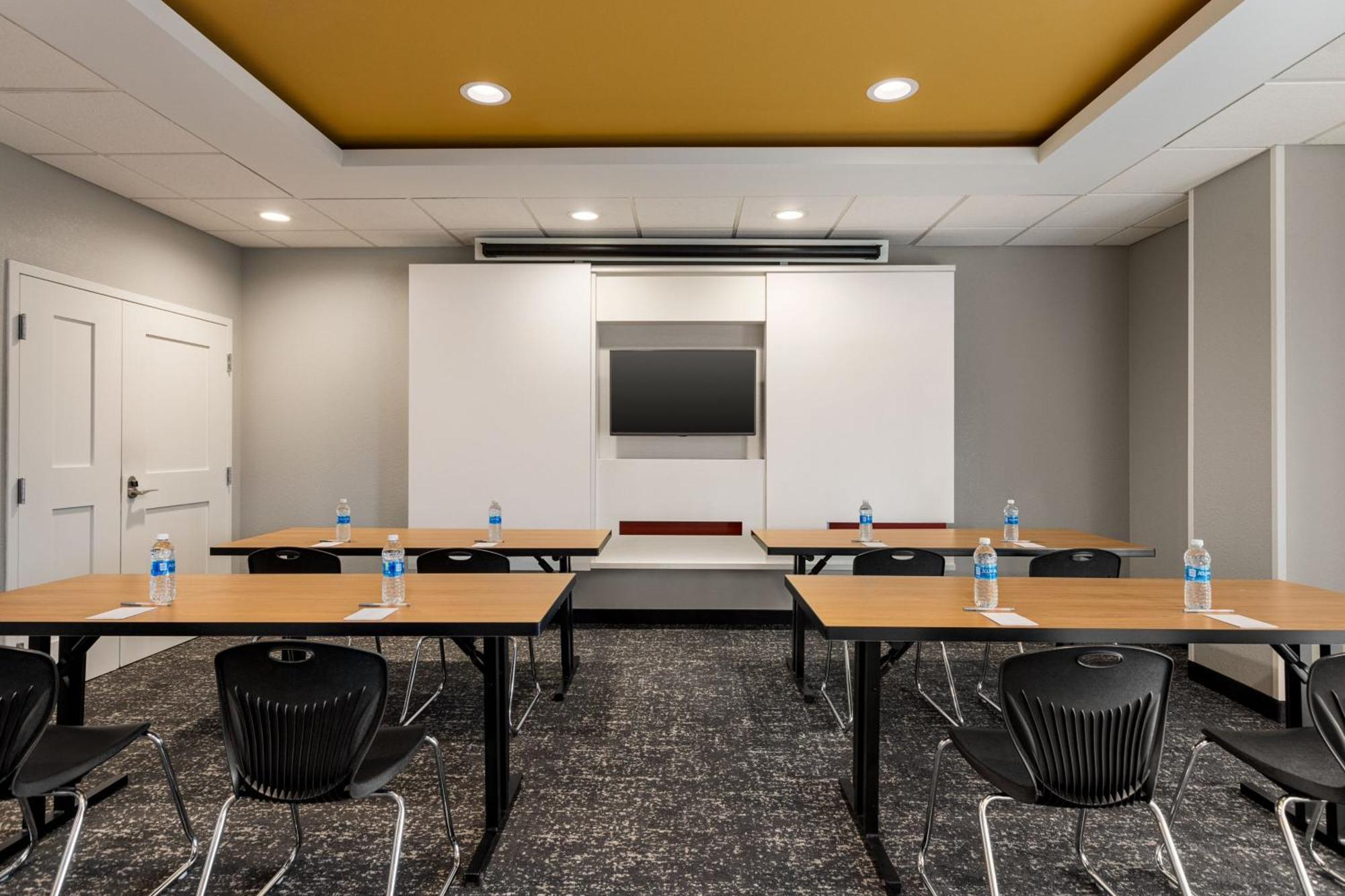 Towneplace Suites By Marriott Harrisburg West/Mechanicsburg Bagian luar foto