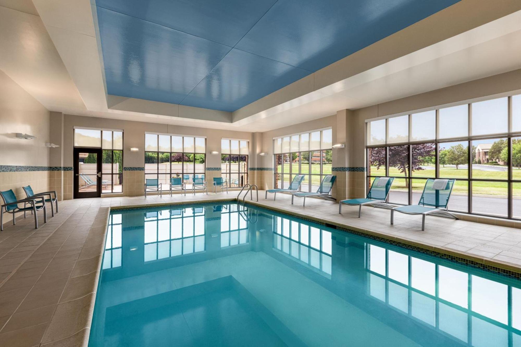 Towneplace Suites By Marriott Harrisburg West/Mechanicsburg Bagian luar foto