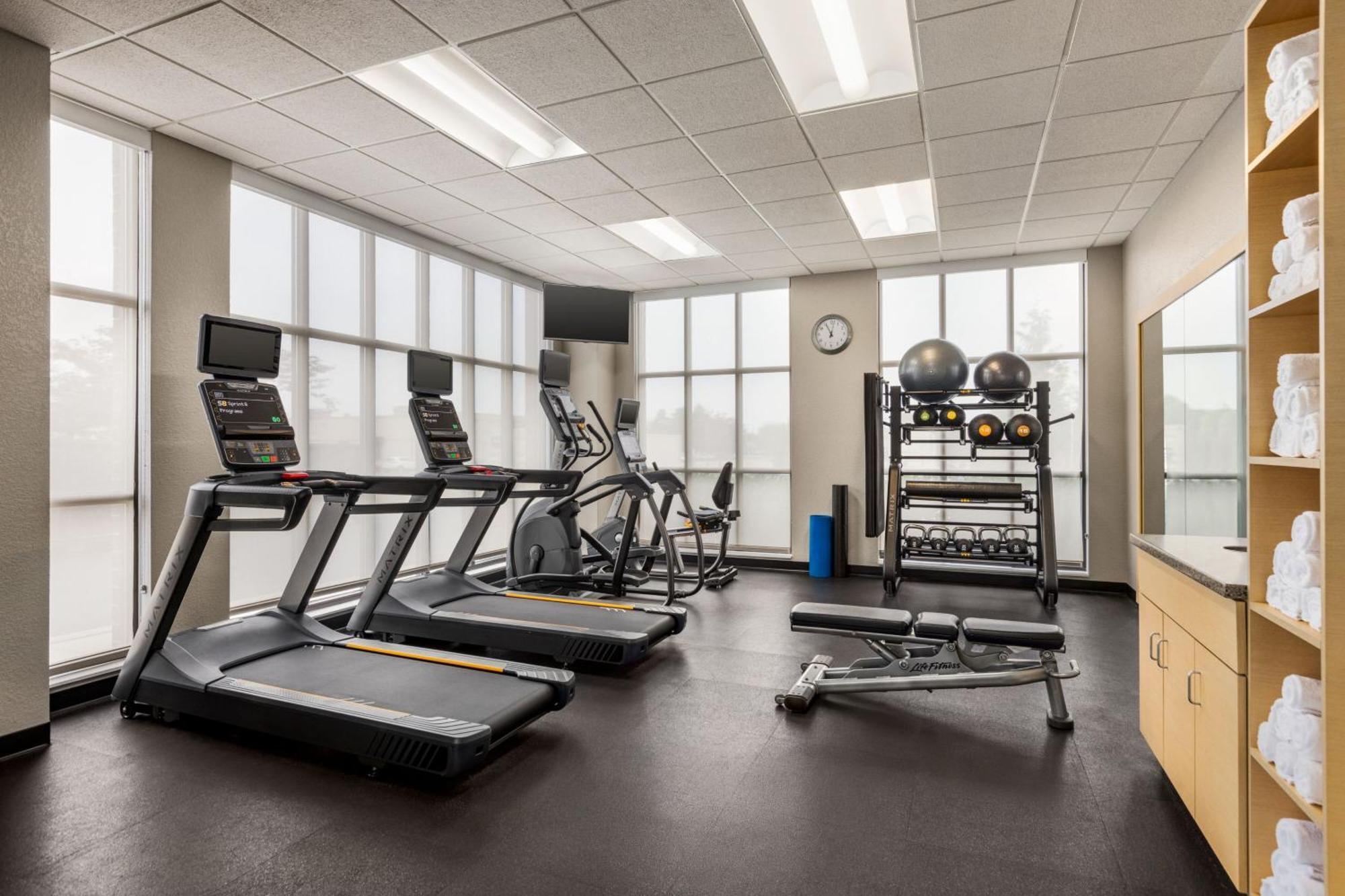Towneplace Suites By Marriott Harrisburg West/Mechanicsburg Bagian luar foto