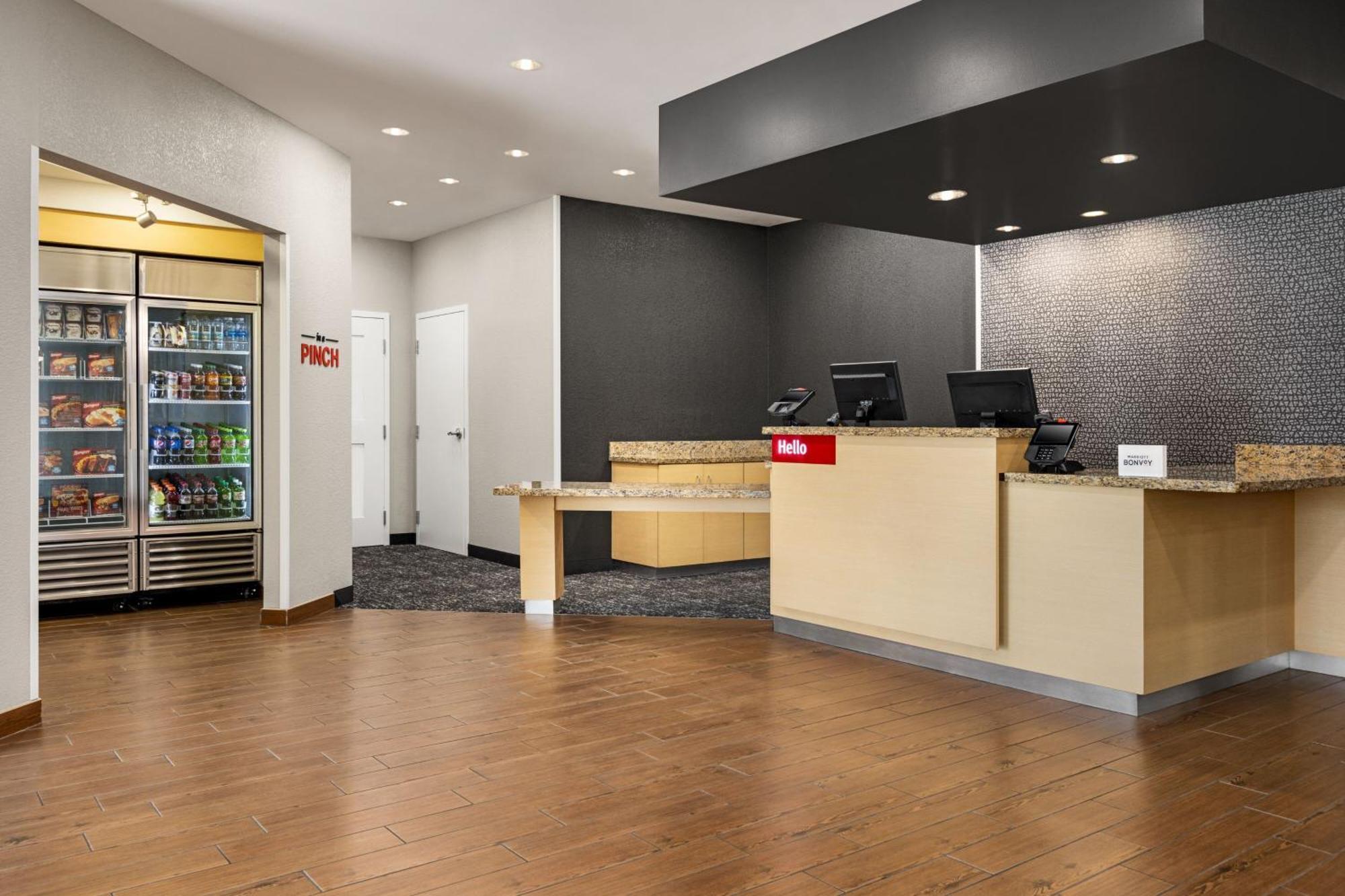Towneplace Suites By Marriott Harrisburg West/Mechanicsburg Bagian luar foto