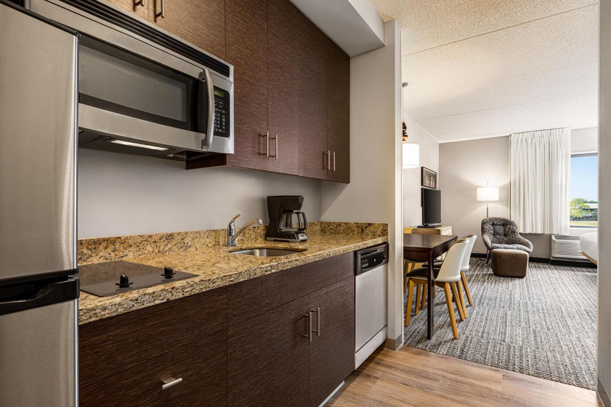 Towneplace Suites By Marriott Harrisburg West/Mechanicsburg Bagian luar foto