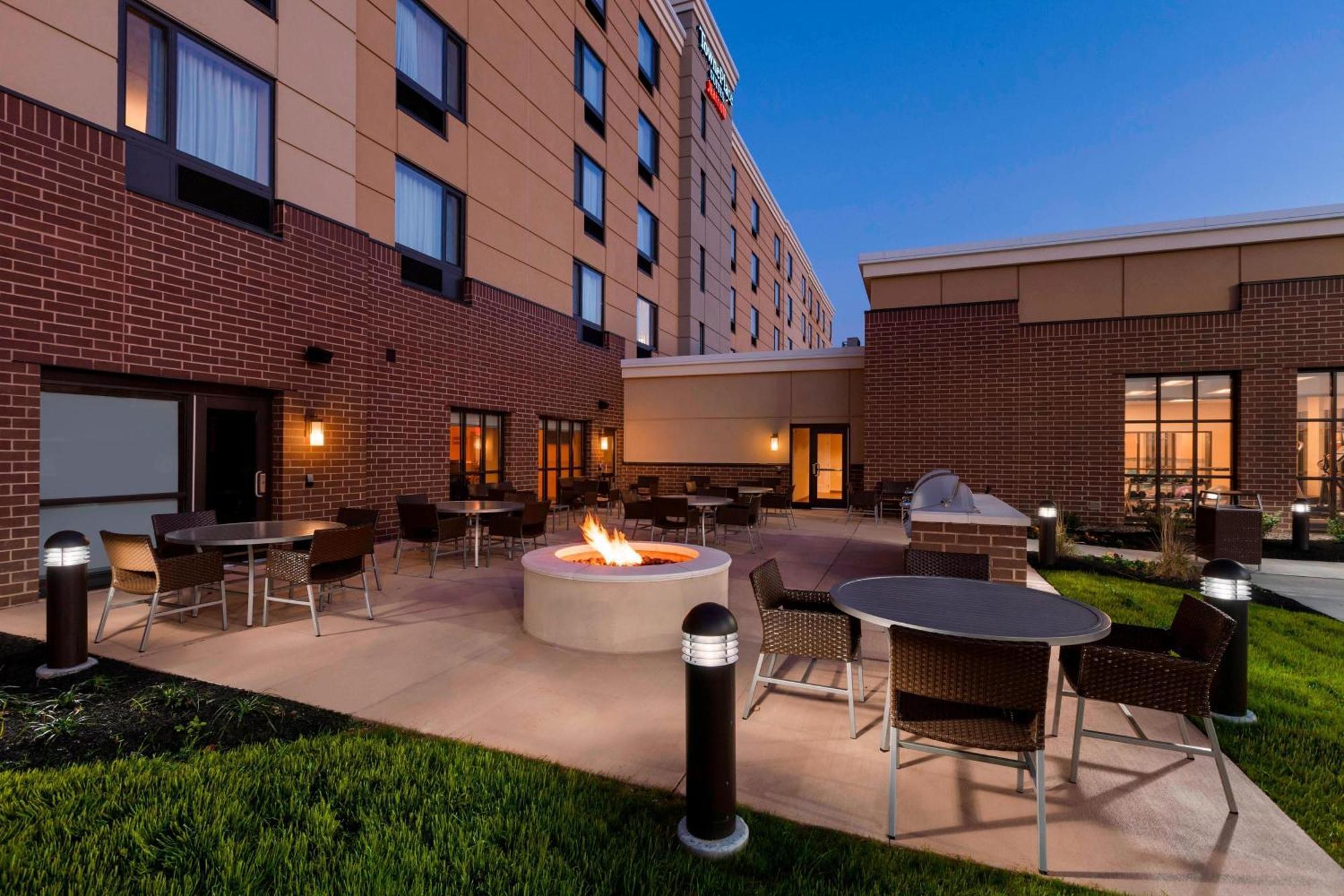 Towneplace Suites By Marriott Harrisburg West/Mechanicsburg Bagian luar foto