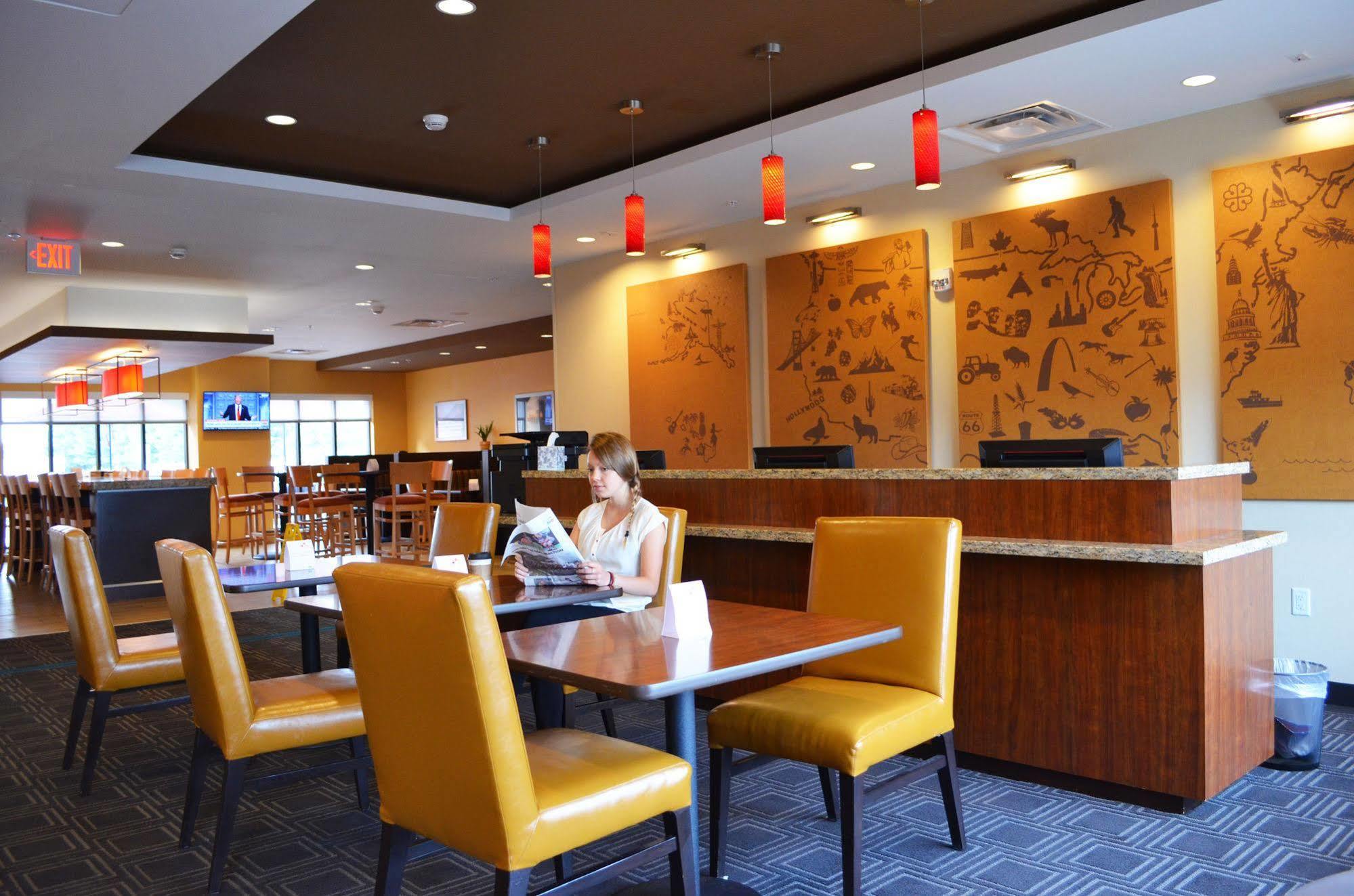 Towneplace Suites By Marriott Harrisburg West/Mechanicsburg Bagian luar foto