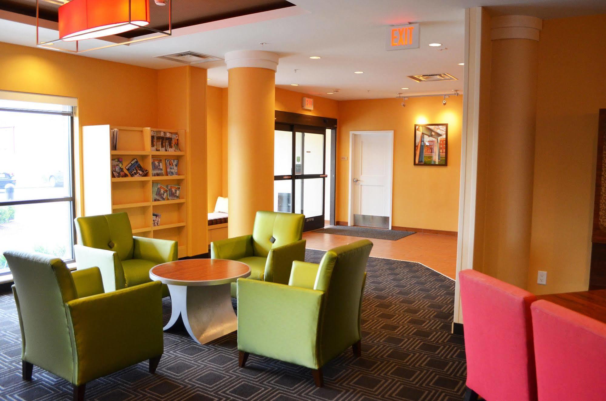 Towneplace Suites By Marriott Harrisburg West/Mechanicsburg Bagian luar foto